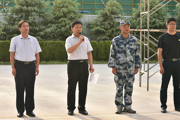 王校长下达演习开始命令