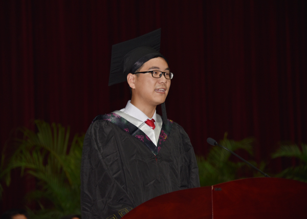 毕业生代表发言
